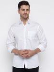 Men Regular Fit Solid Spread Collar Casual Shirt