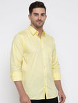 Men Regular Fit Solid Spread Collar Casual Shirt